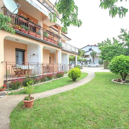 Apartment Maria Valter *